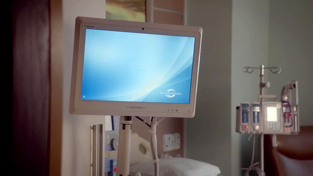 CyberMed M22 PoE Medical Panel PC